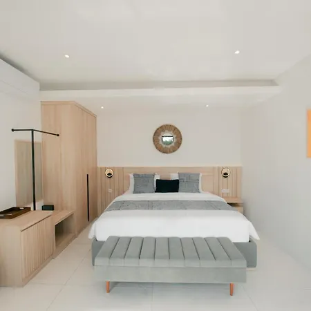 Seminyak Vila 4Bedroom Near Beach Lafavela Exterior photo