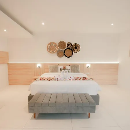 Seminyak Vila 4Bedroom Near Beach Lafavela Exterior photo
